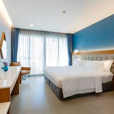 هتل بلوس اوتل کرابی